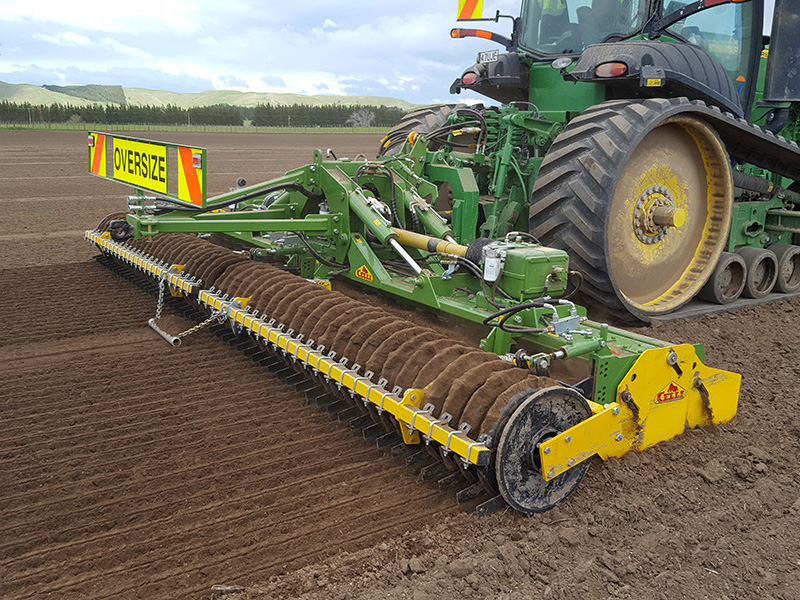 folding-power-harrows.3.jpg